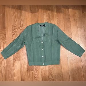 Theory Shrunken Cardigan in Cotton-Blend. Color: leaf. Size S.
